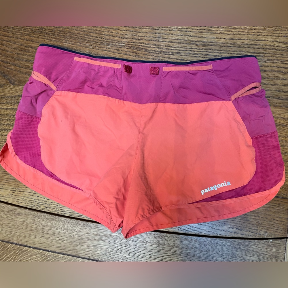 Patagonia running shorts - 7 pockets!!